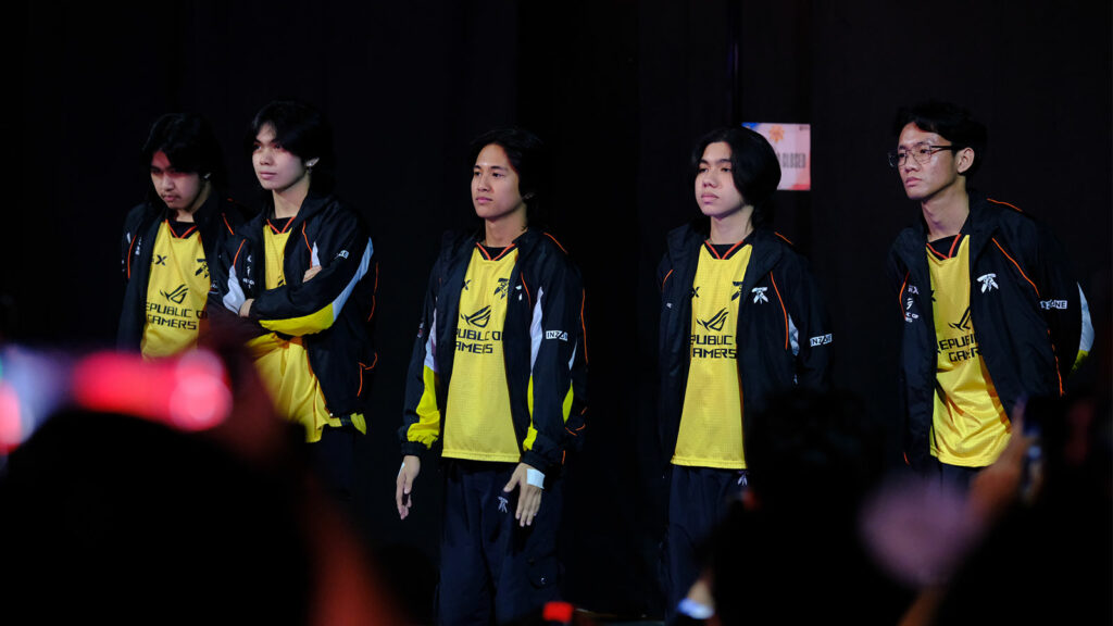 Fnatic ONIC PH clinches M6 World Championship title, extends Philippines' reign MPL PH Season 14 playoffs qualified teams featuring Fnatic ONIC PH